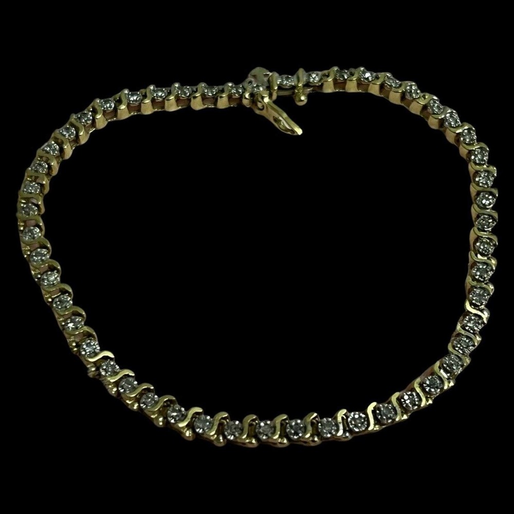 Elegant Gold and Silver Bracelet